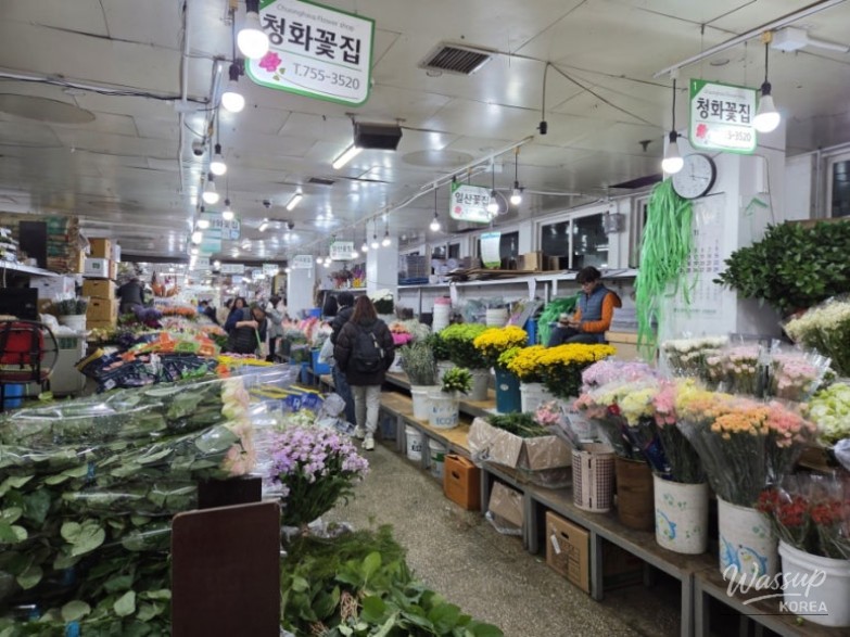 Exploring the Vibrant Namdaemun Market_06