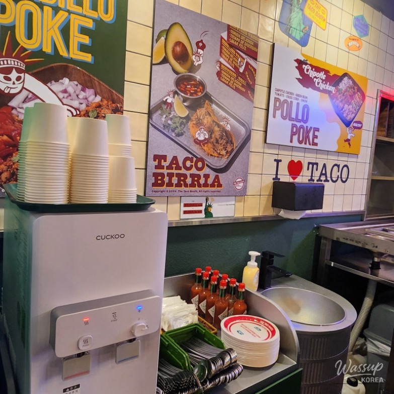 Interior atmosphere of The Taco Booth Seongsu with stylish Seongsu-dong decor