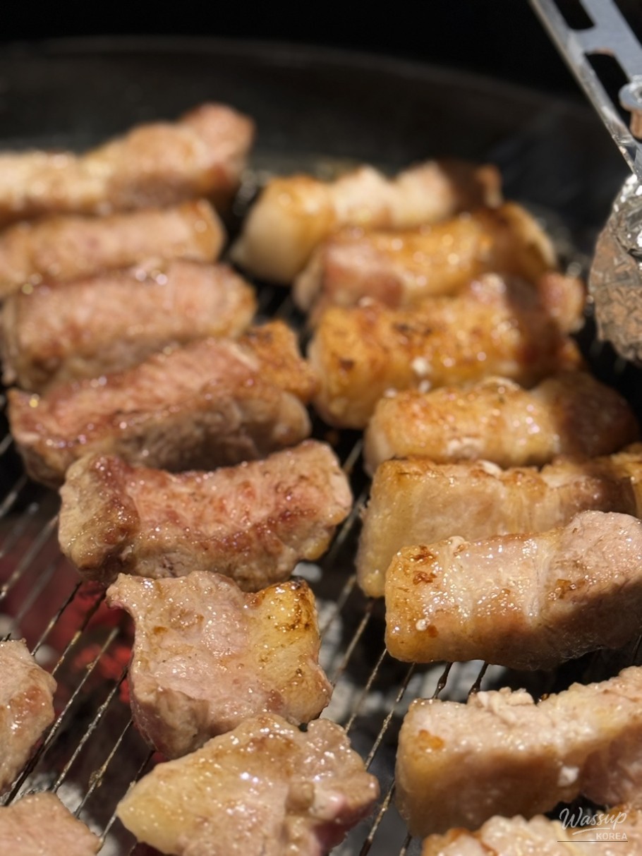 Discovering Dongdaemun's Juicy Meat House: The Room Euljiro_02