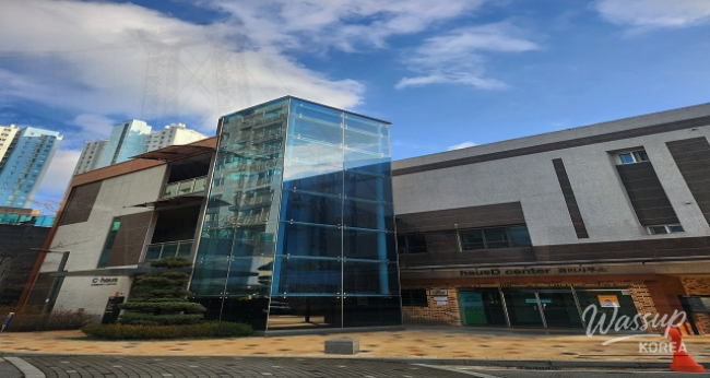 Hyungdong Harrington Place Apartment Community and Amenities_06