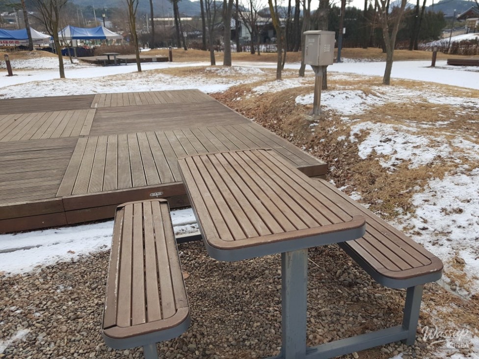 Evening atmosphere at Yecheon Samgangnaru Campground with natural surroundings