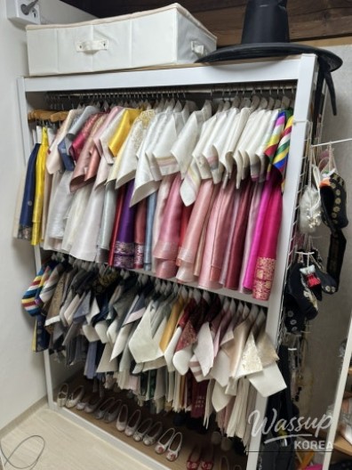 Traditional mini gayageum concept at Yeodamheon Bukchon