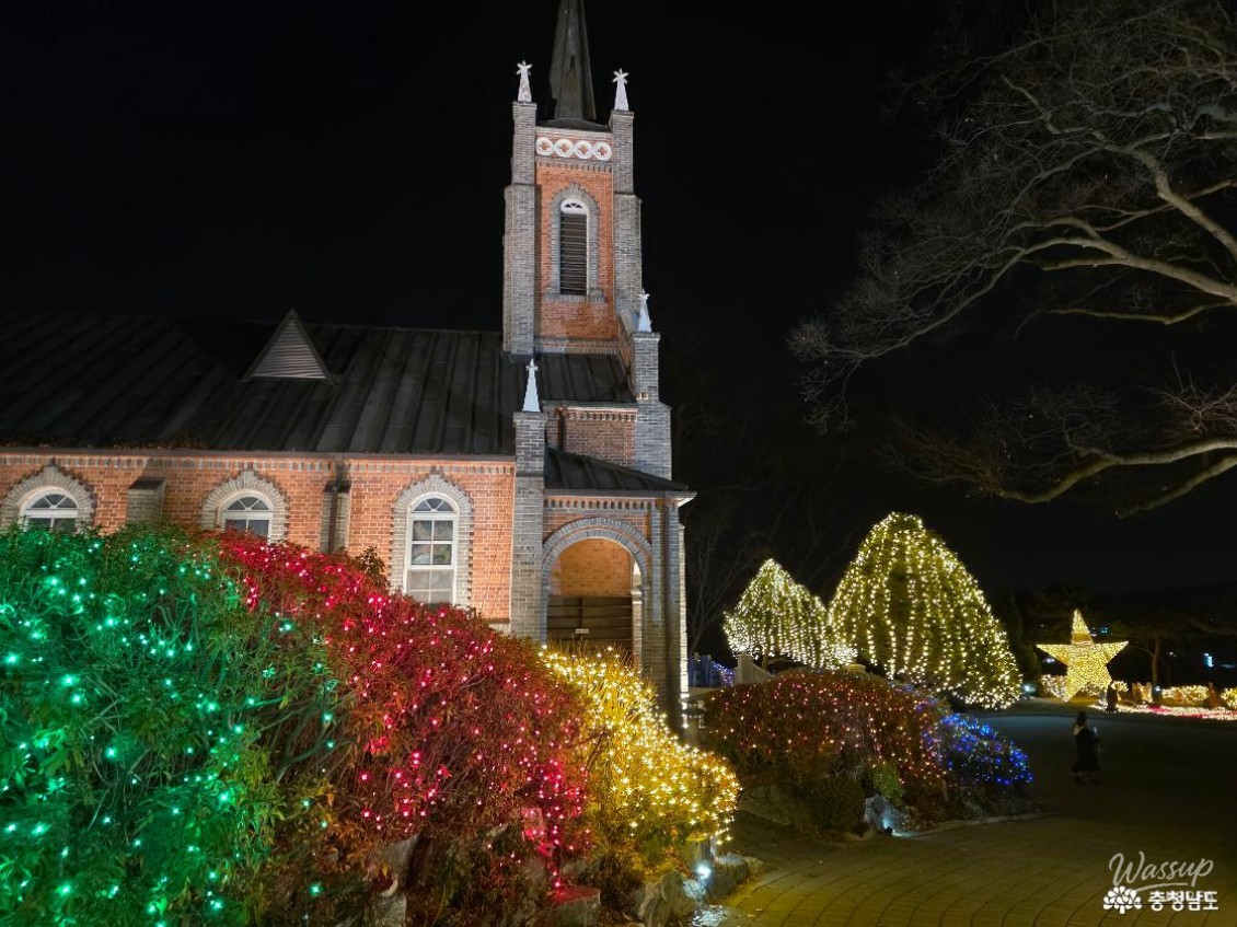 December Christmas Destination: Gongseri Catholic Church in Asan_17