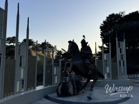 Detailed artifact displays from the Daegaya period inside the exhibition hall