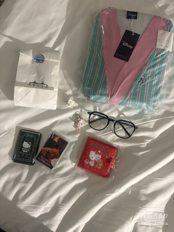 Exterior shot of a traditional Busan gukbap restaurant