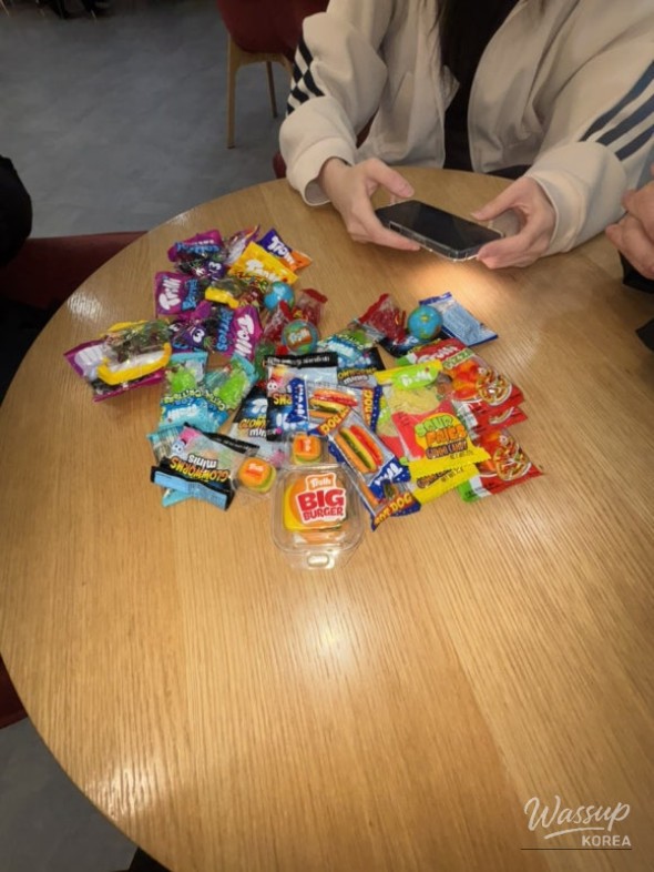 A cozy winter atmosphere reflecting the end-of-year mood and heartfelt celebrations