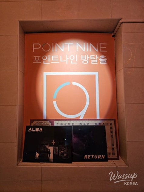 Vibrant school of fish in the aquarium tunnel