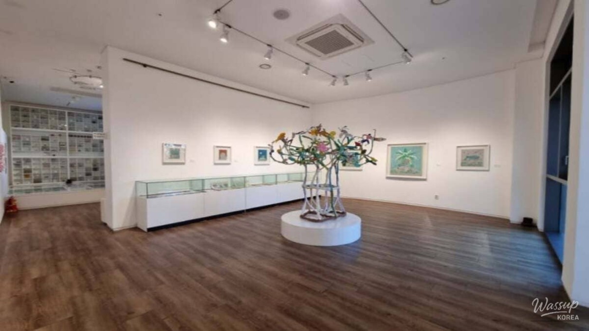 Panoramic view of the Seogwipo sea and nearby islands from the museum rooftop garden