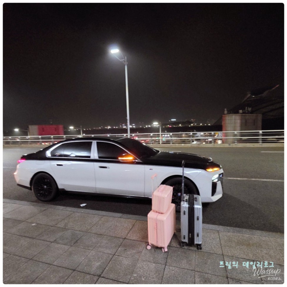 Spacious interior of BMW i7 call taxi on the way to Incheon Airport