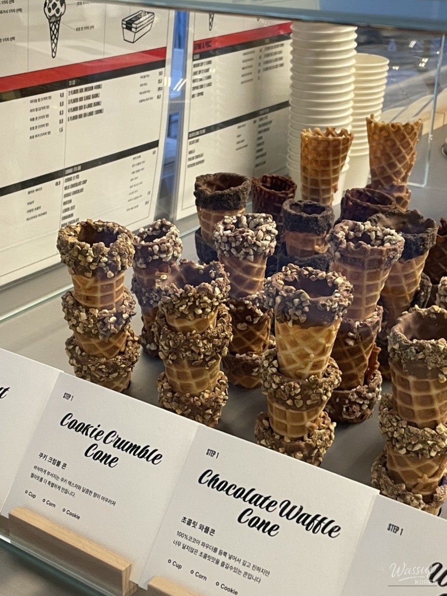 Close-up of gelato scoops at 123 Gelato