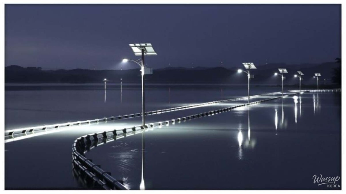 Exploring the Enchanting Underwater Path of Ungdo Island_02