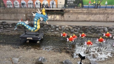 Cheonggyecheon night view with illuminated King Carp decorations