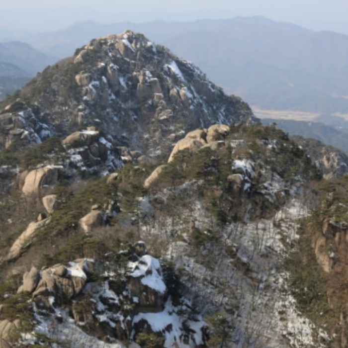 Snow-covered rocky ridges of Sobaeksan National Park in January