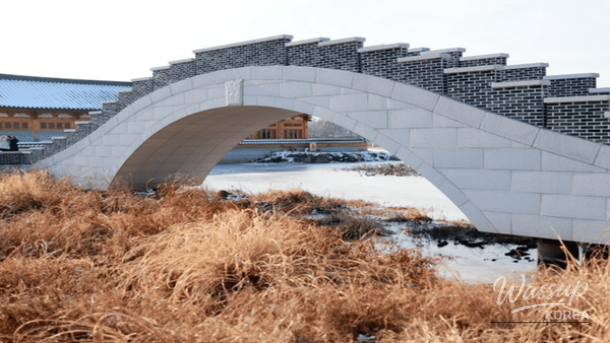 Traditional streets and hanok scenery in Jeonju during winter