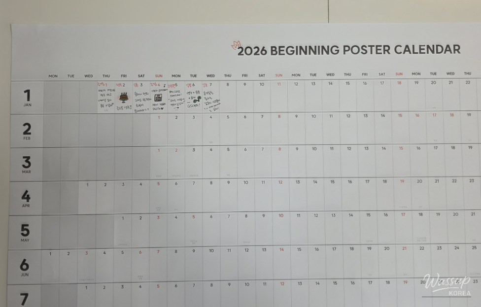 Creative journaling tools used for daily reflection