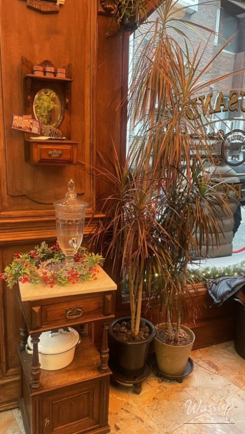 Takeout selection of blueberry, pumpkin, and chocolate pies from Seongsu Pie