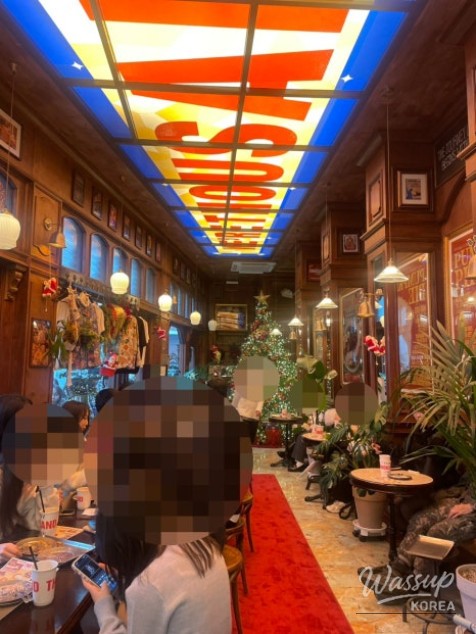 Cozy interior seating at Seongsu Pie perfect for a dessert date