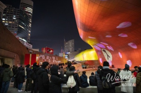 Final moments of Seoul Light DDP winter lighting installations