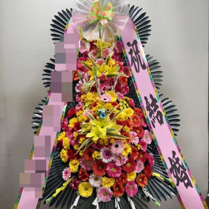 Three-Tier Flower Wreaths Delivered Nationwide, Right on Time1046