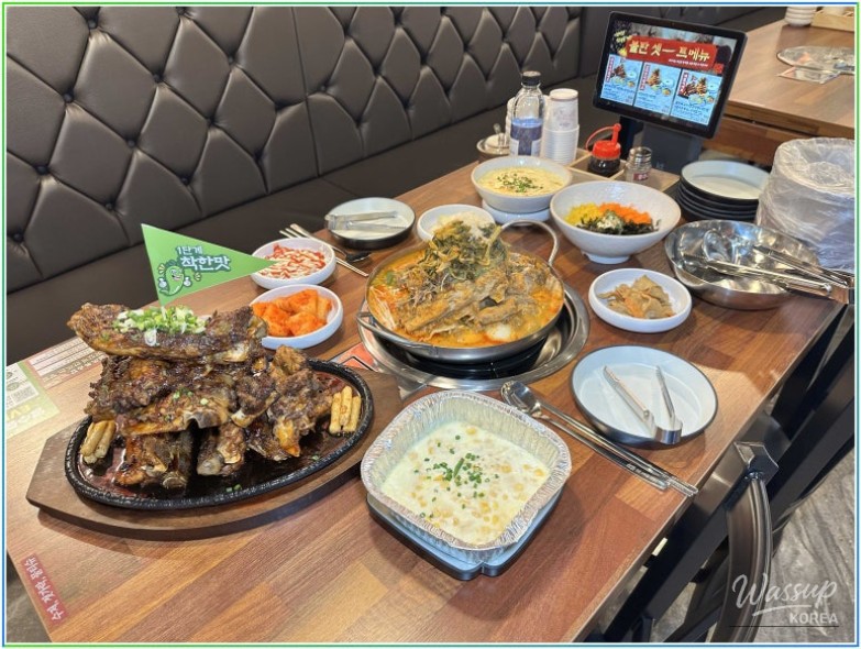 A Unique Experience at 불탄왕뼈구이&감자탕 in Myeongdong_03