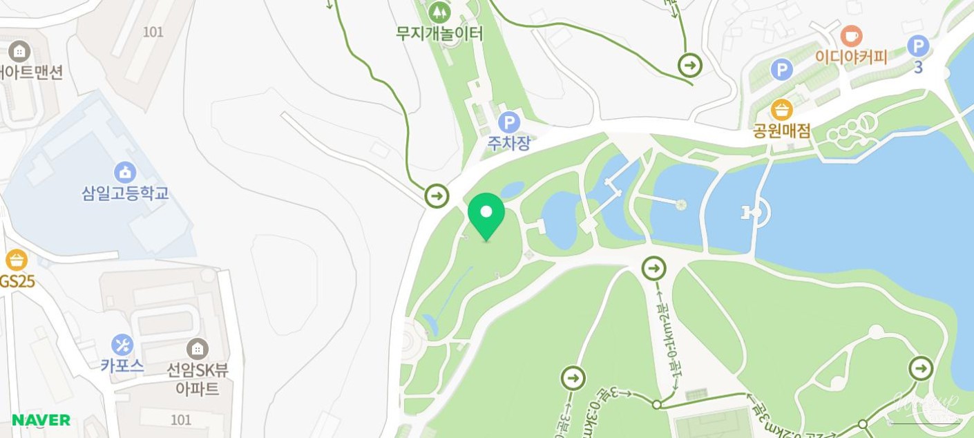 Winter night view of Seonam Lake Park with glowing holiday decorations