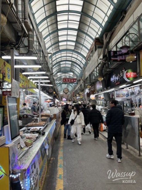 Explore the Charm of Danyang: Danyang Gukgyeong Market_03