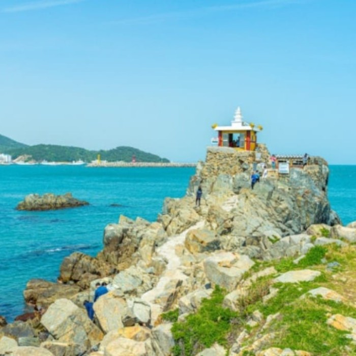 Exploring Orangdae Park: A Coastal Gem in Busan_01