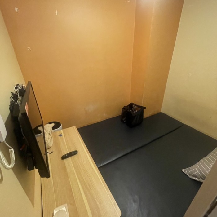 Roommate Cafe Review in Gunja_02