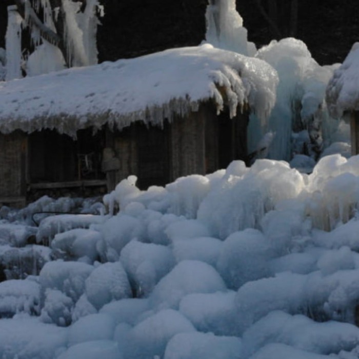 Exploring the Majestic Biseulsan Rock Flow_01