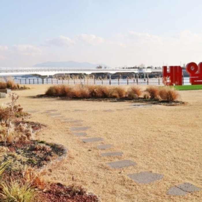 Exploring the Unique Beauty of Baeaddo Island Garden_01