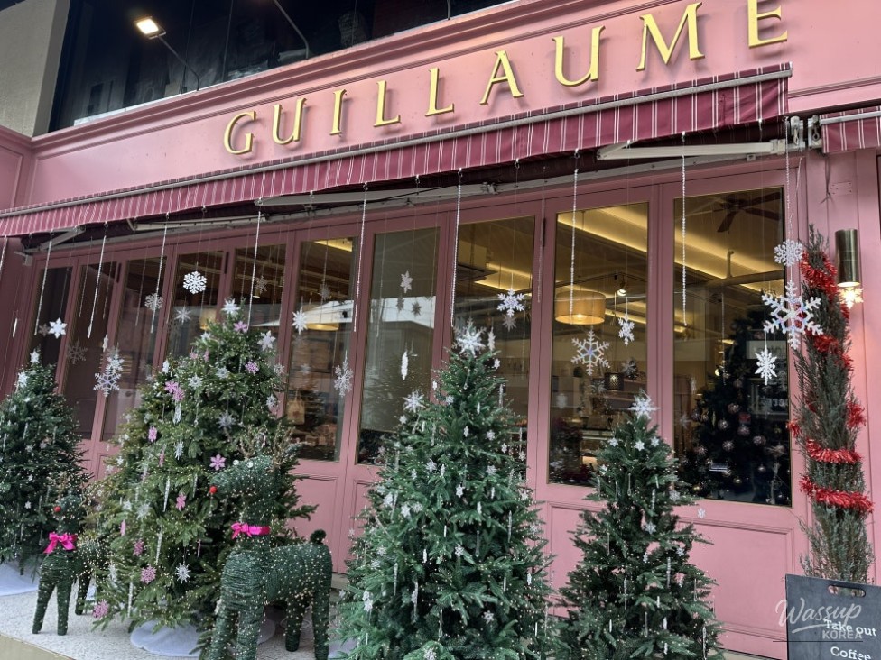 A Delightful Visit to Guillaume Dessert Cafe_02