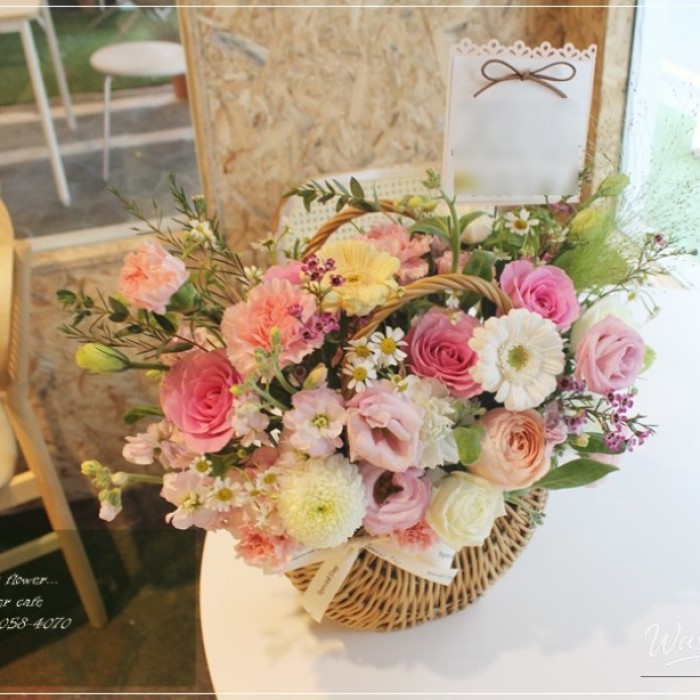 Beautiful Flower Basket Gift Recommendations_01
