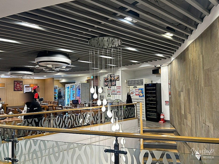 The Disappearing Squid Bulgogi Restaurants_04