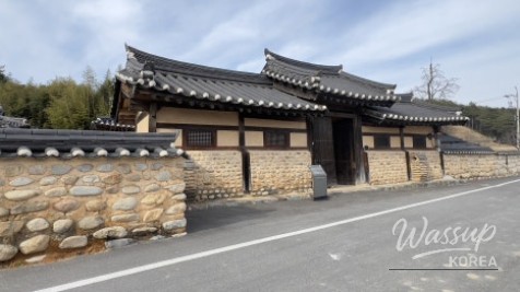 Exploring Donggye Jongtaek and Bangguheon in Geochang_03