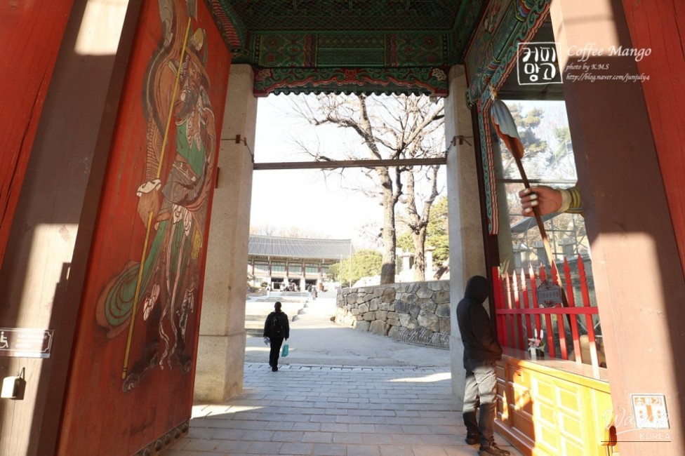 Walking Paths in Seoul: Bongeunsa Temple_06