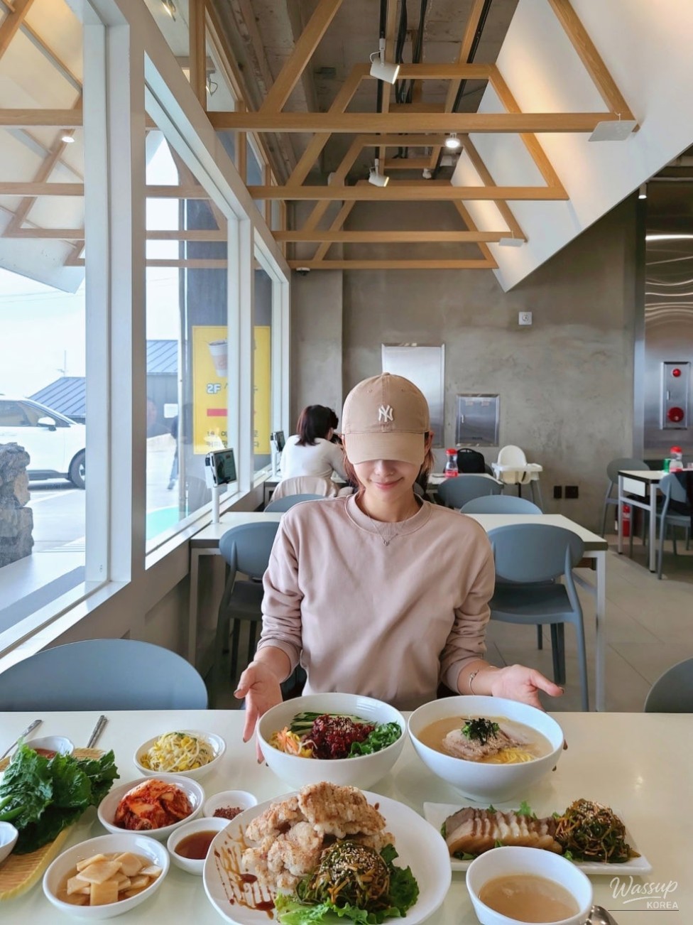 Recommended Breakfast Spot Near Jeju Airport: Dodo Meat Noodles_02