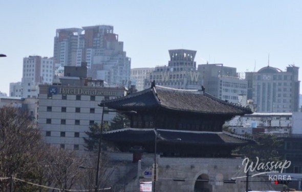 Exploring the Seoul City Wall from Dongdaemun to Naksan_01