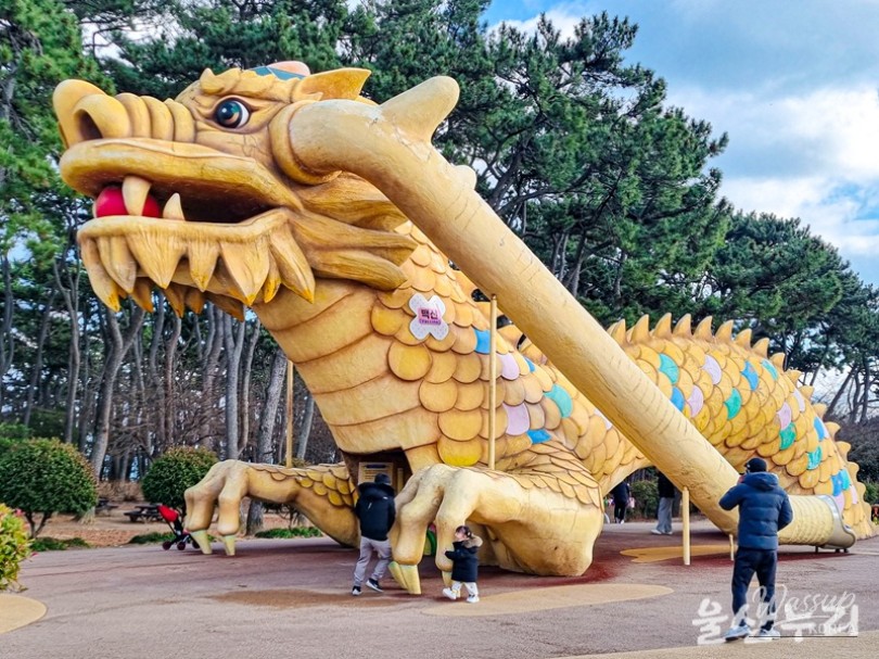 Exploring Daewangam Park: A Natural Retreat in Ulsan_05