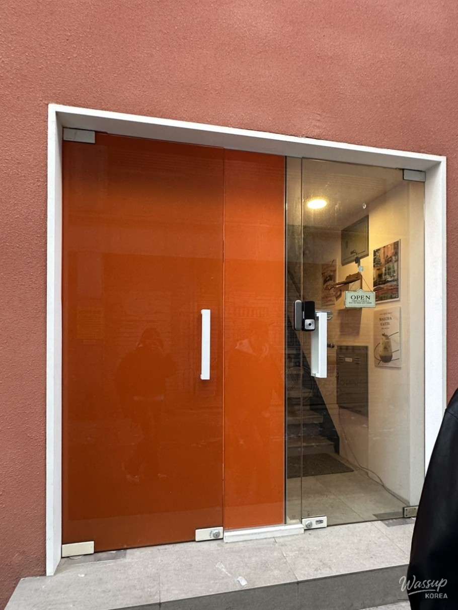 A Visit to the Soufflé Café in Kondae_03