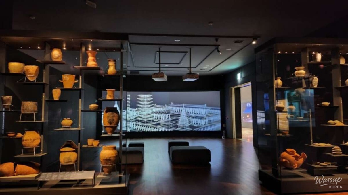 The Invisible Museum: A Harmonious Blend of Modern Architecture and History_05