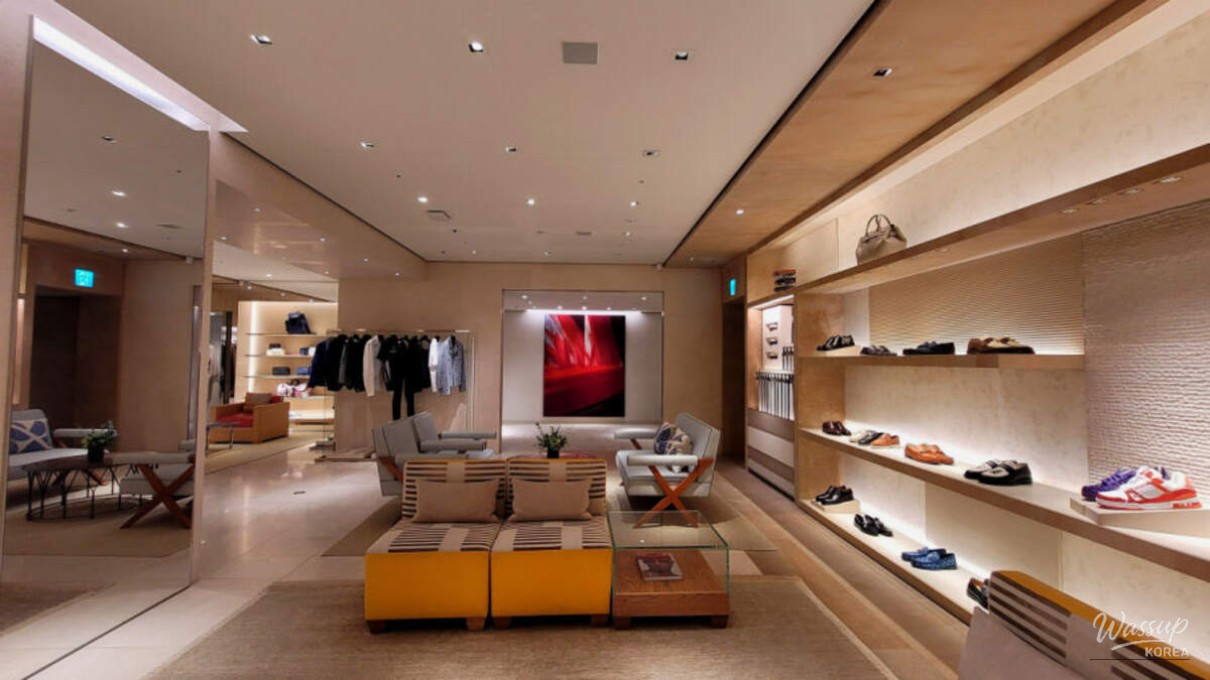 Exploring Louis Vuitton Maison Seoul: A Fusion of Tradition and Modernity_04