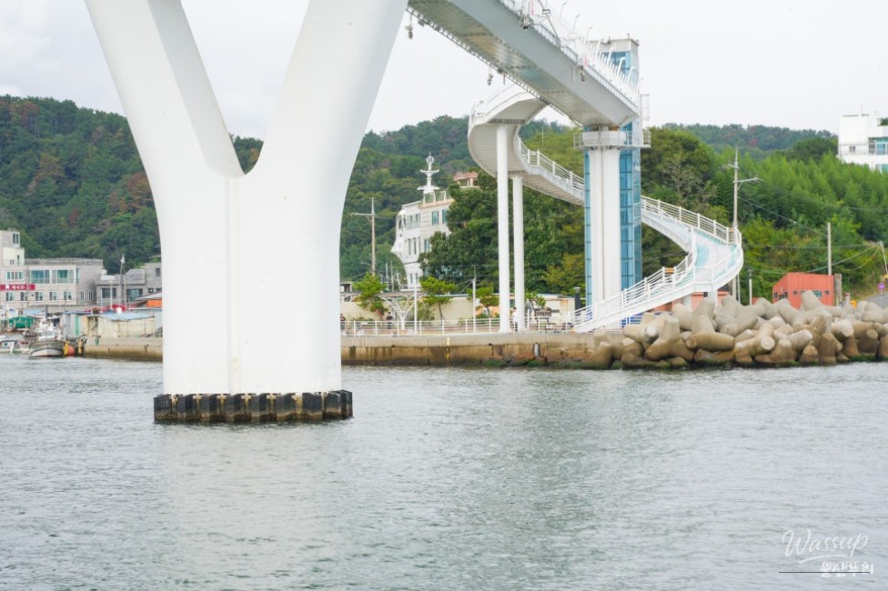 Myeongseon Bridge: A Coastal Landmark in Ulsan_05