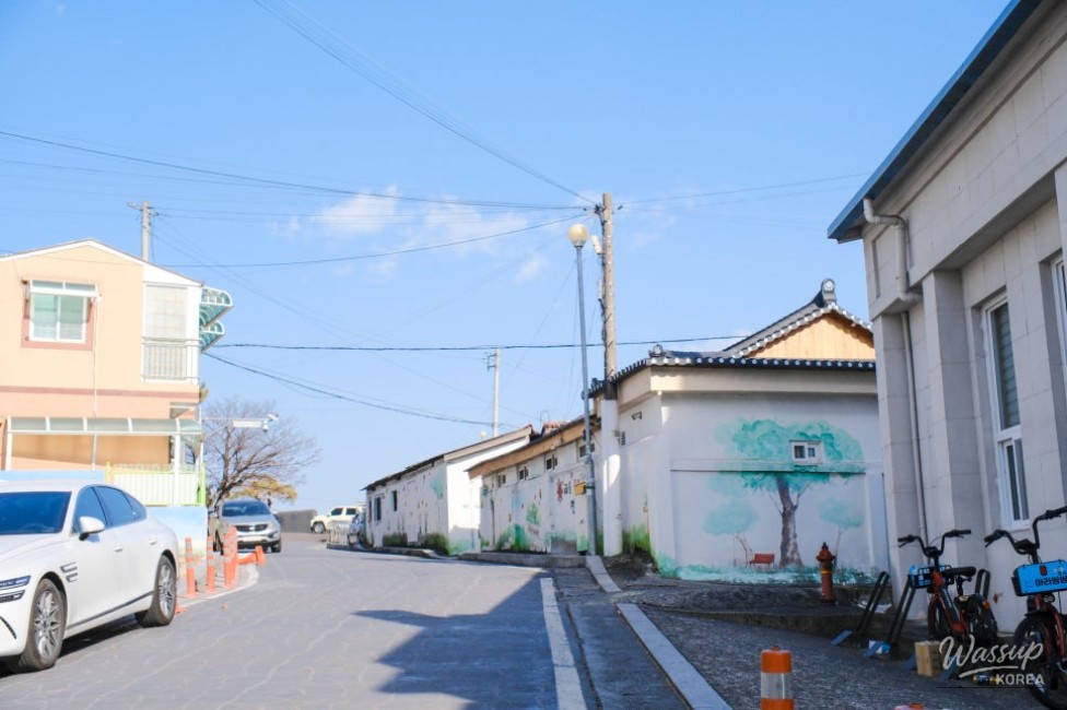 Exploring the Warm Path of Haenim in Ham-an_03