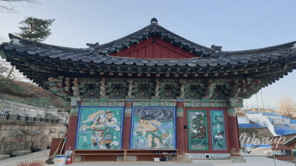 Exploring the Tranquil Winter Temples of Korea_05