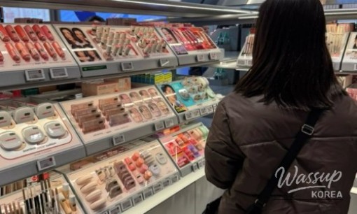 A Fun Day Out in Seongsu with My Daughter_02