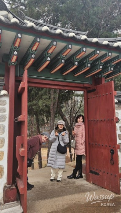 A Century of Time Travel on Jeongdong-gil_16