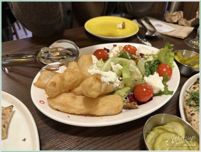 A Hidden Gem for Pasta Lovers Near Hoehyeon Station_06
