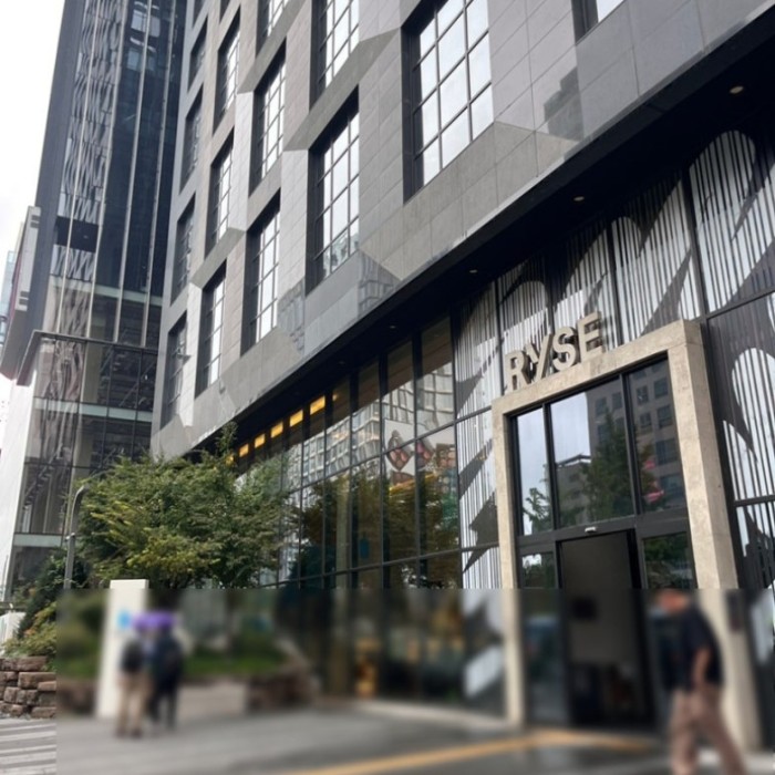 A Cozy Visit to Blue Bottle Cafe in Hongdae292