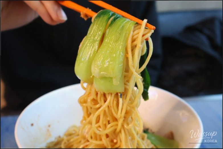 A Delightful Solo Dining Experience at Uchu Jin Ramen_05