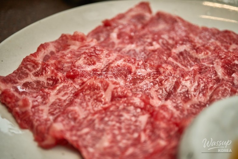 A Culinary Journey at Jeju's Premium Beef Restaurant_12